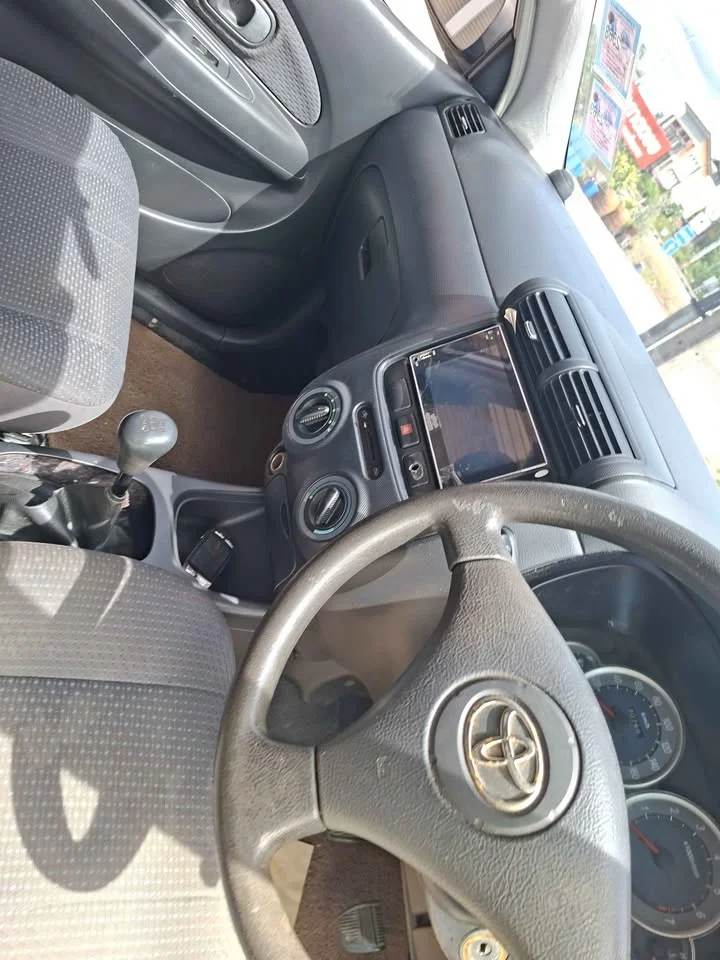 2004 Toyota Avanza I 2