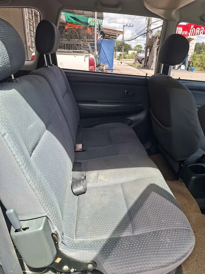 2004 Toyota Avanza I 3