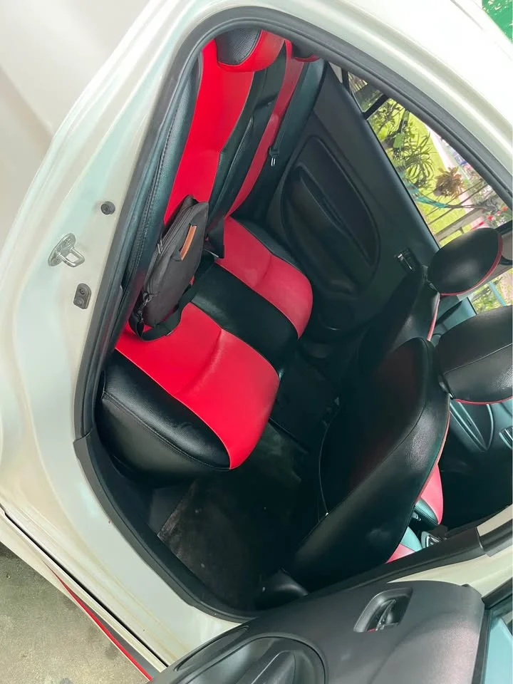 2013 Mitsubishi Attrage VI 2