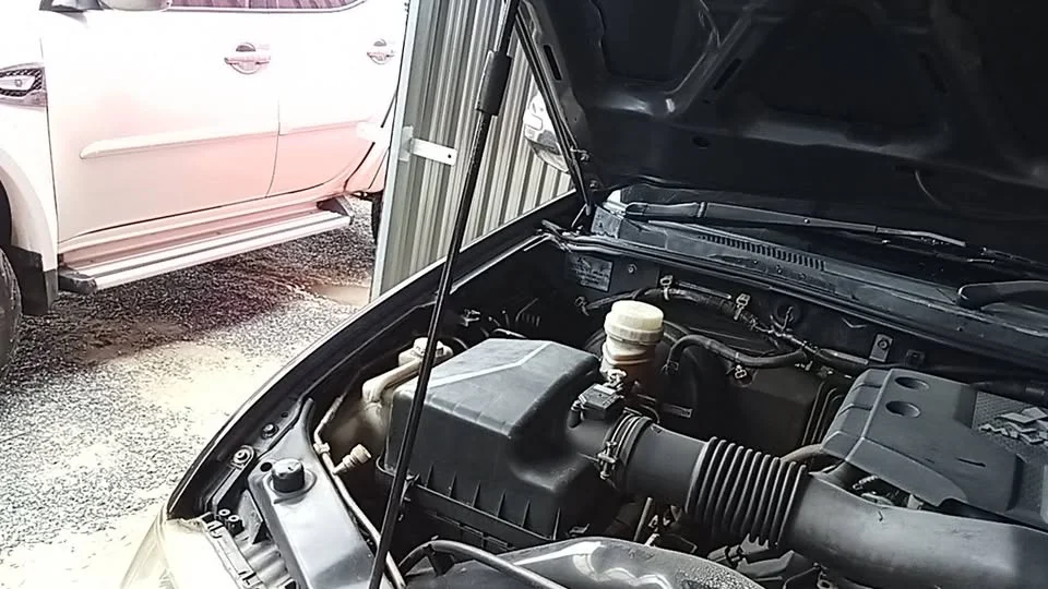 2012 Mitsubishi Pajero Sport II 2