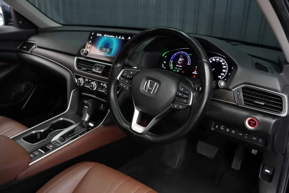 2019 Honda Accord X 2
