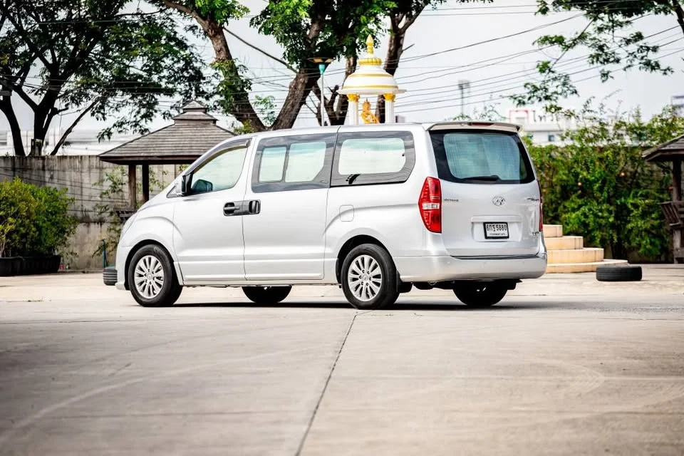 2012 Hyundai H-1 II 3