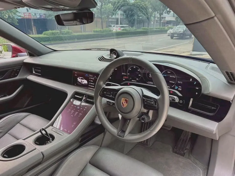 2023 Porsche Taycan 9J1 3