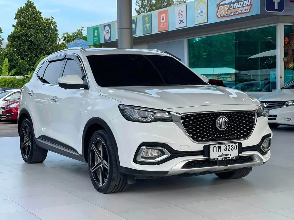 2019 MG HS 3