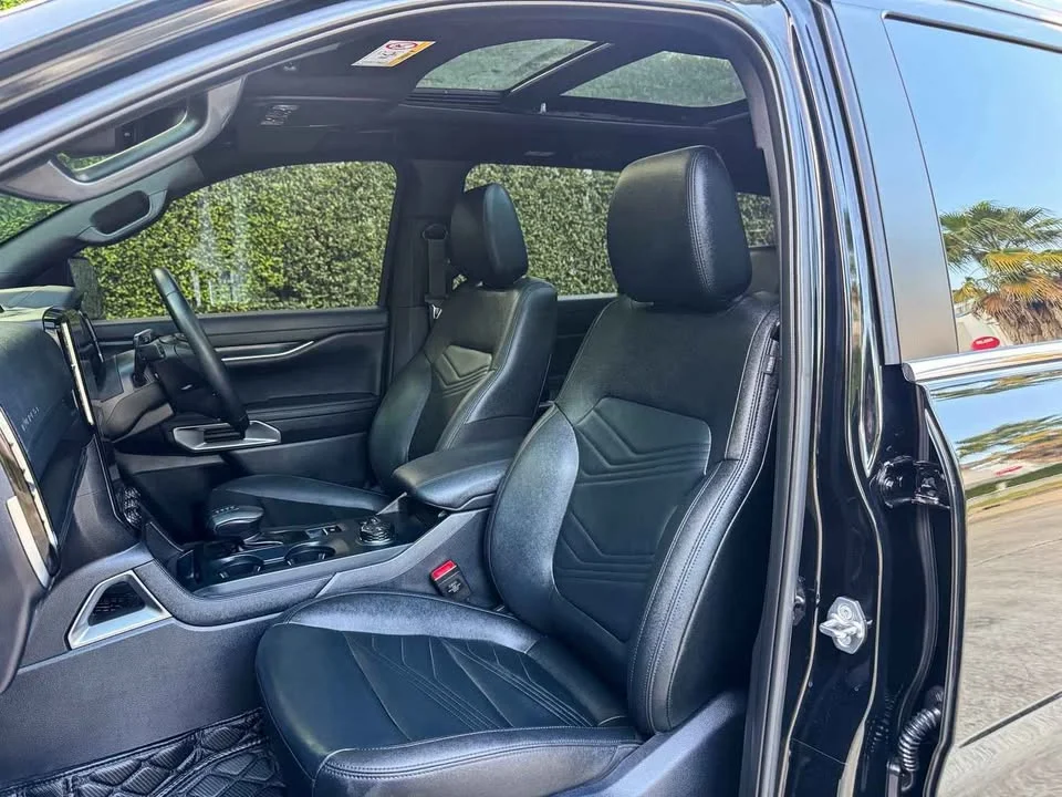 2024 Ford Everest III 3