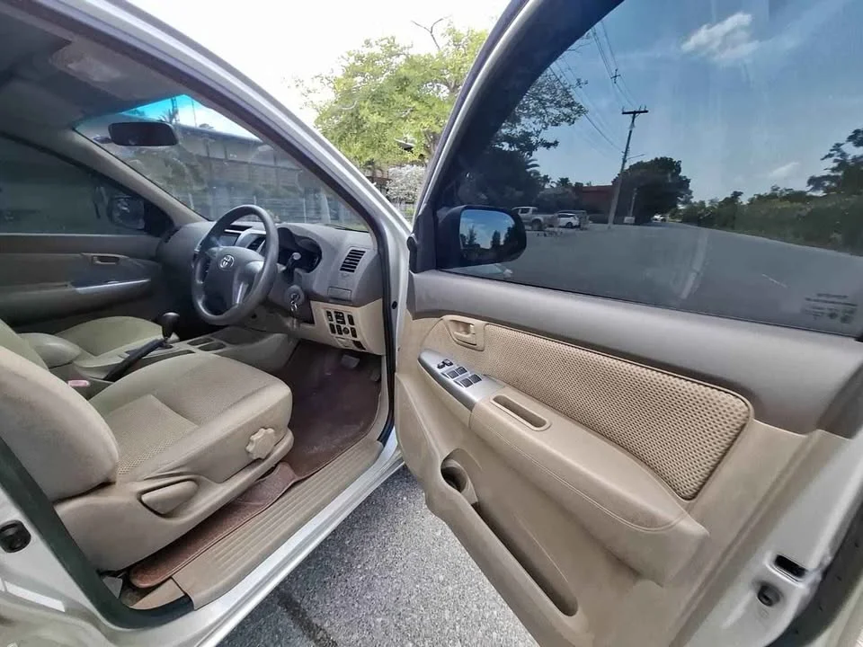 2012 Toyota Hilux VII 3