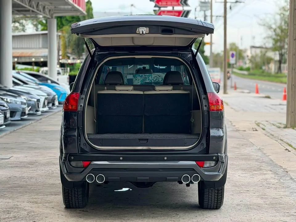 2010 Mitsubishi Pajero Sport II 2