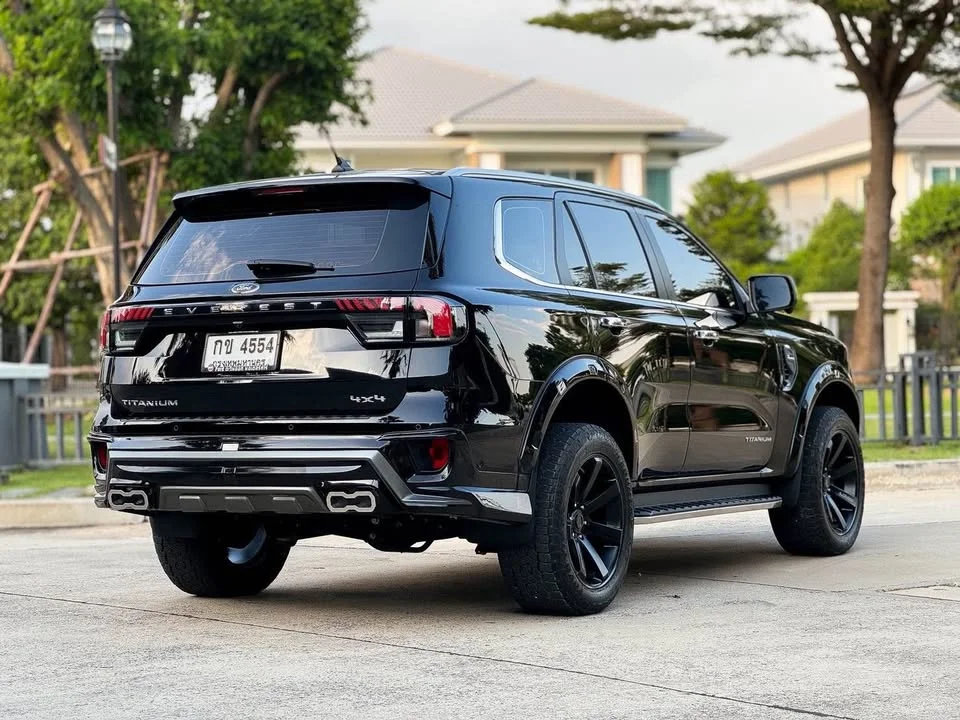 2024 Ford Everest III 2
