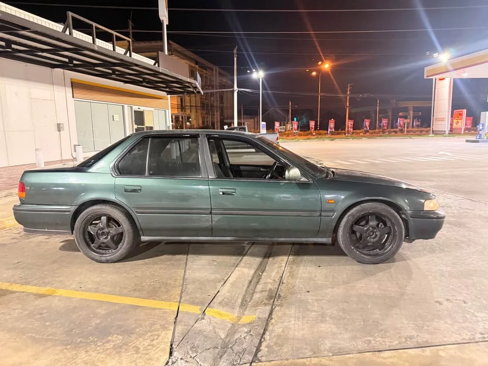 1993 Honda Accord IV 3