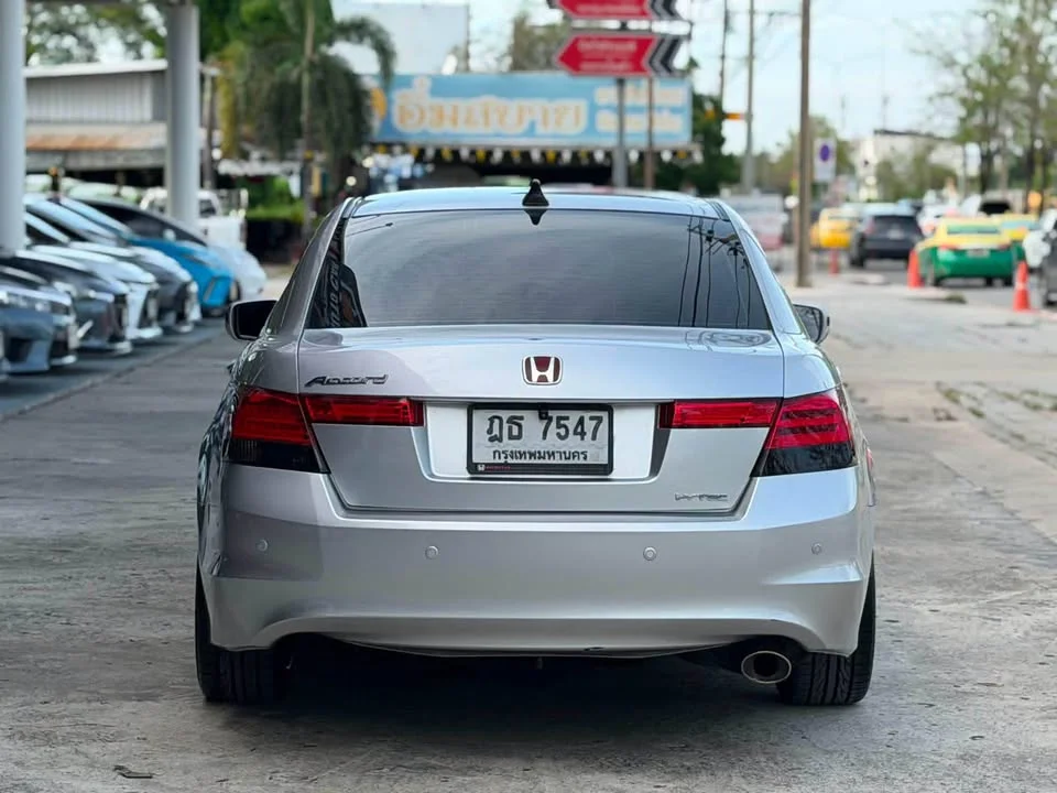 2010 Honda Accord VIII 2