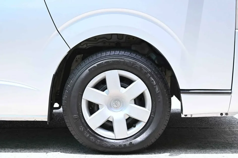 2017 Toyota HiAce V (H200) 3