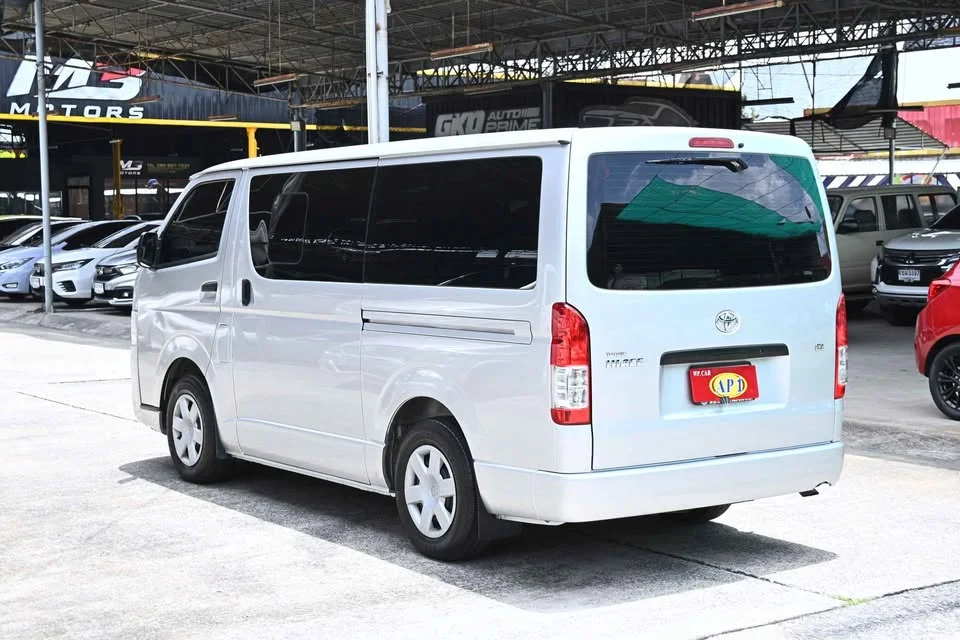 2017 Toyota HiAce V (H200) 2