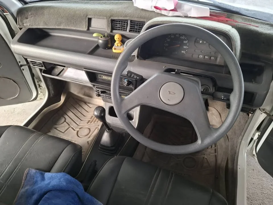 1996 Daihatsu Mira L200 2