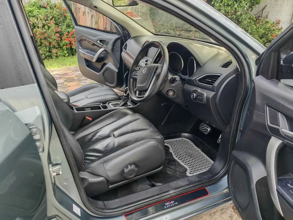 2017 MG 5 I  2