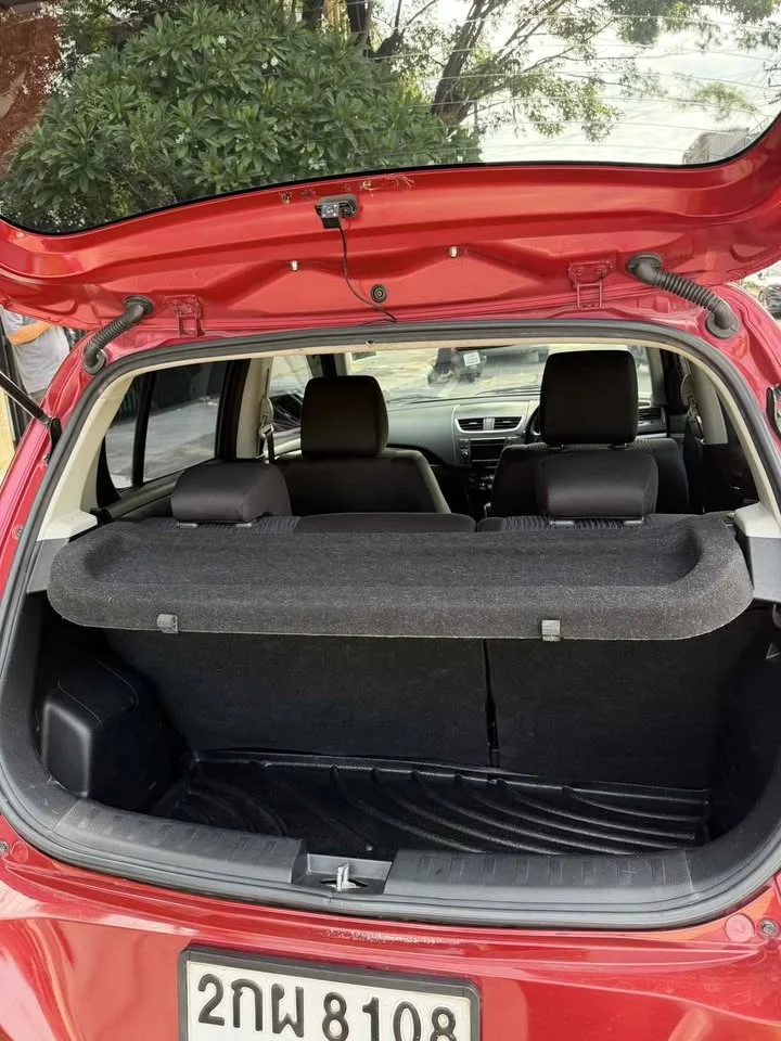 2013 Suzuki Swift II 3