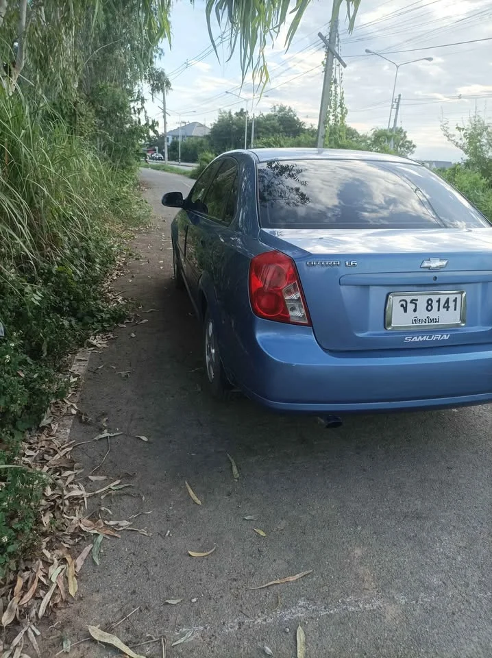 2004 Chevrolet Optra 3