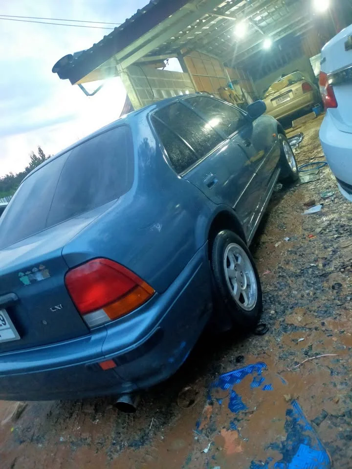 1996 Honda City III 2