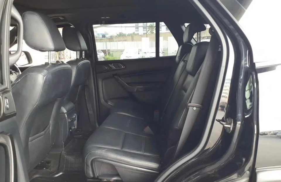 2019 Ford Everest II 2