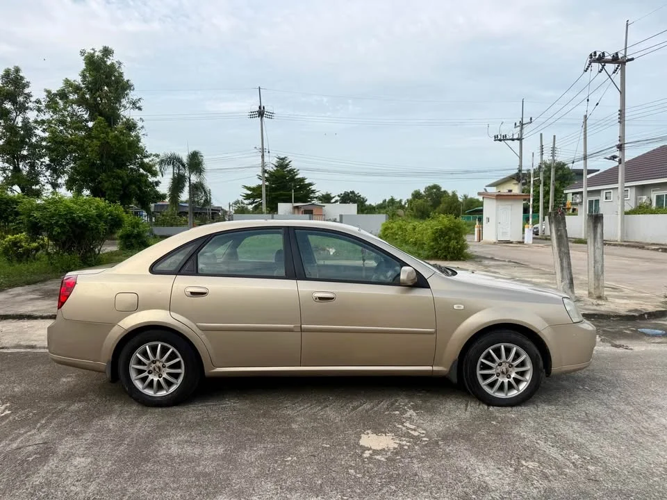 2005 Chevrolet Optra 2