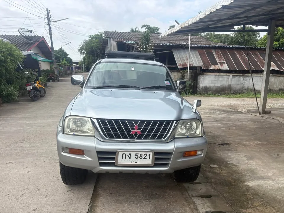 2012 Mitsubishi Strada G-Wagon 2