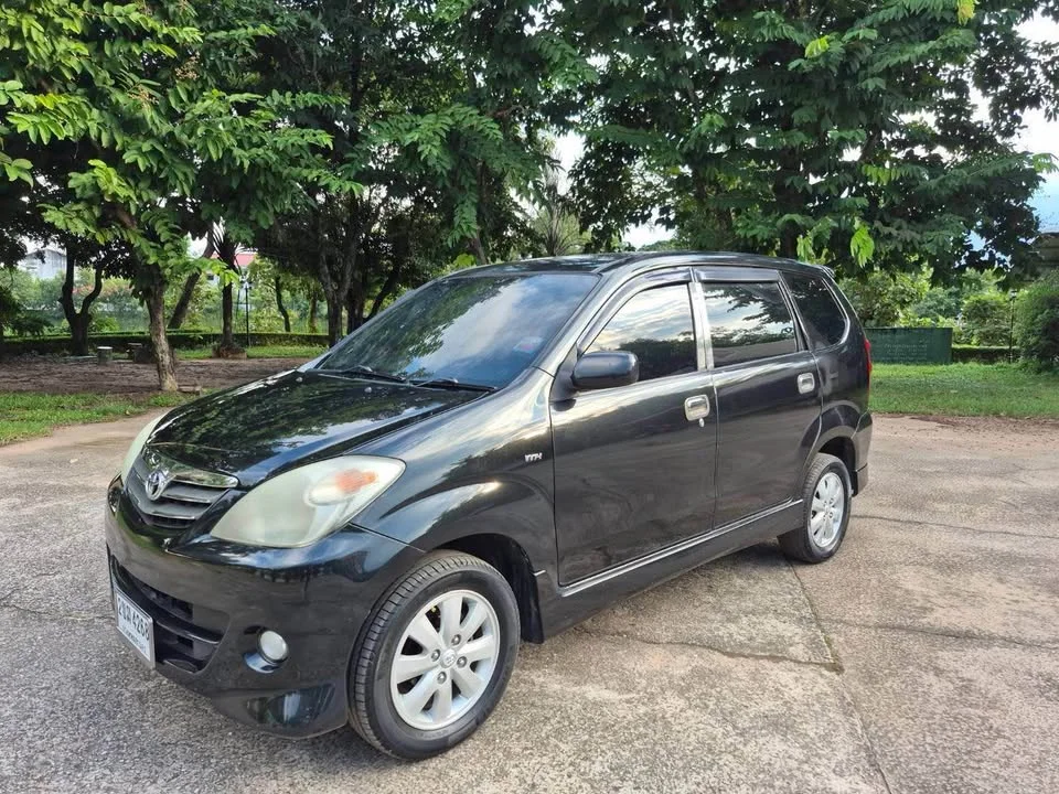 2010 Toyota Avanza I 3