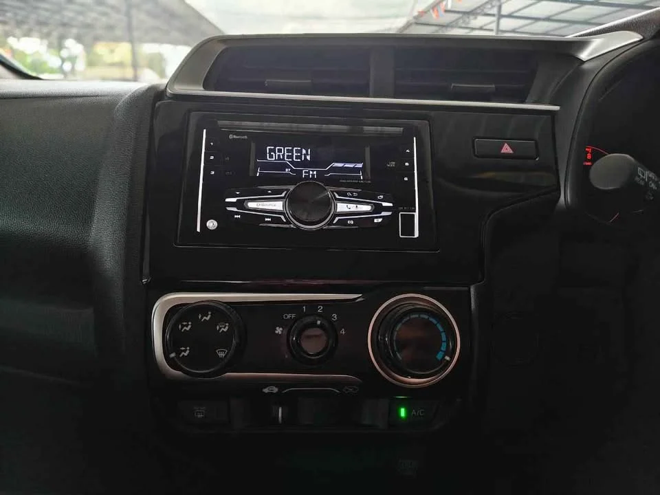 2020 Honda Jazz III 2