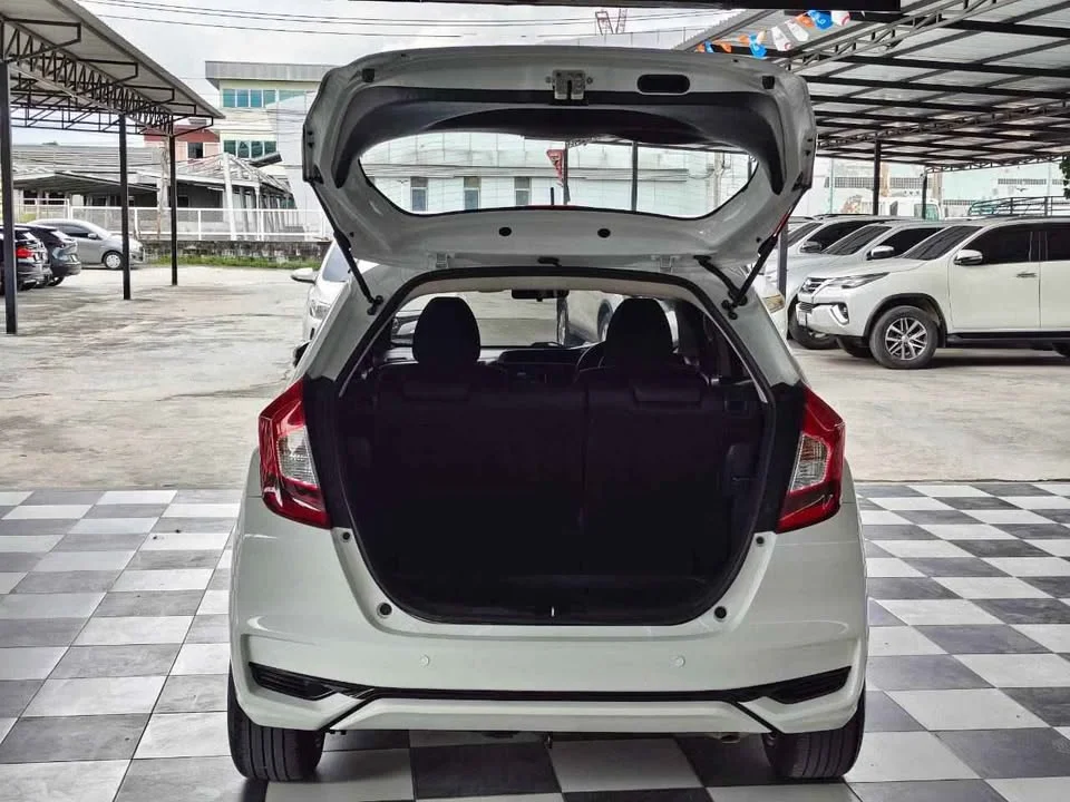 2020 Honda Jazz III 3