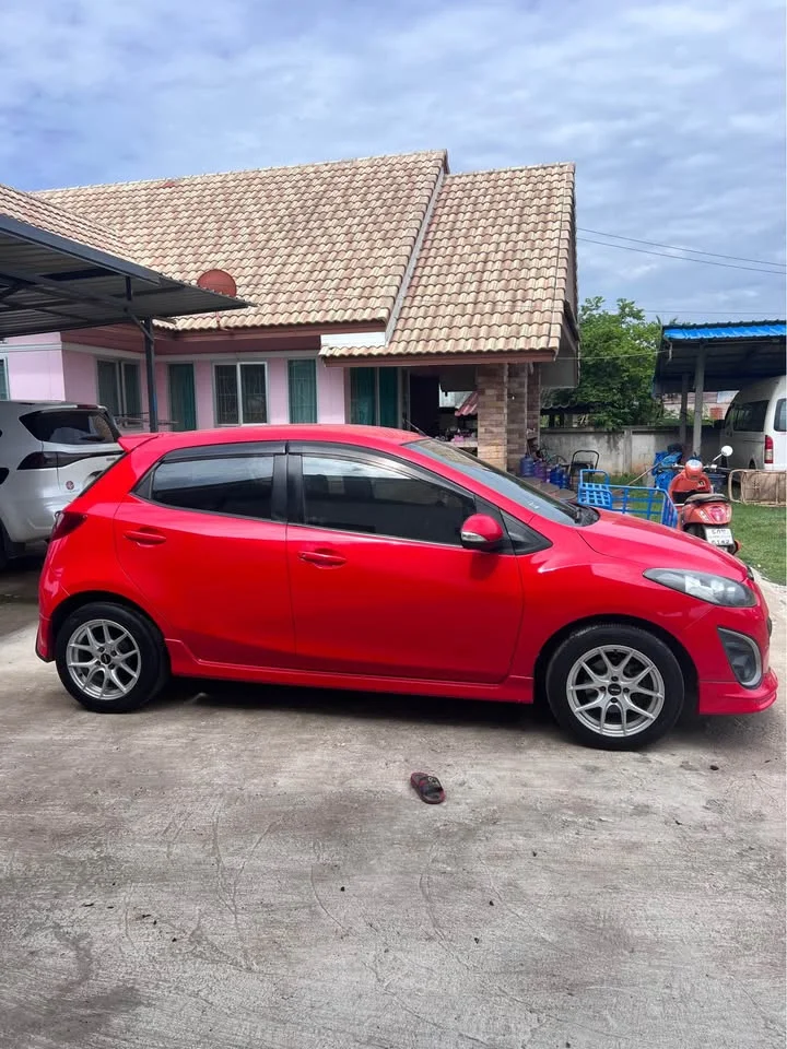 2013 Mazda 2 II 2