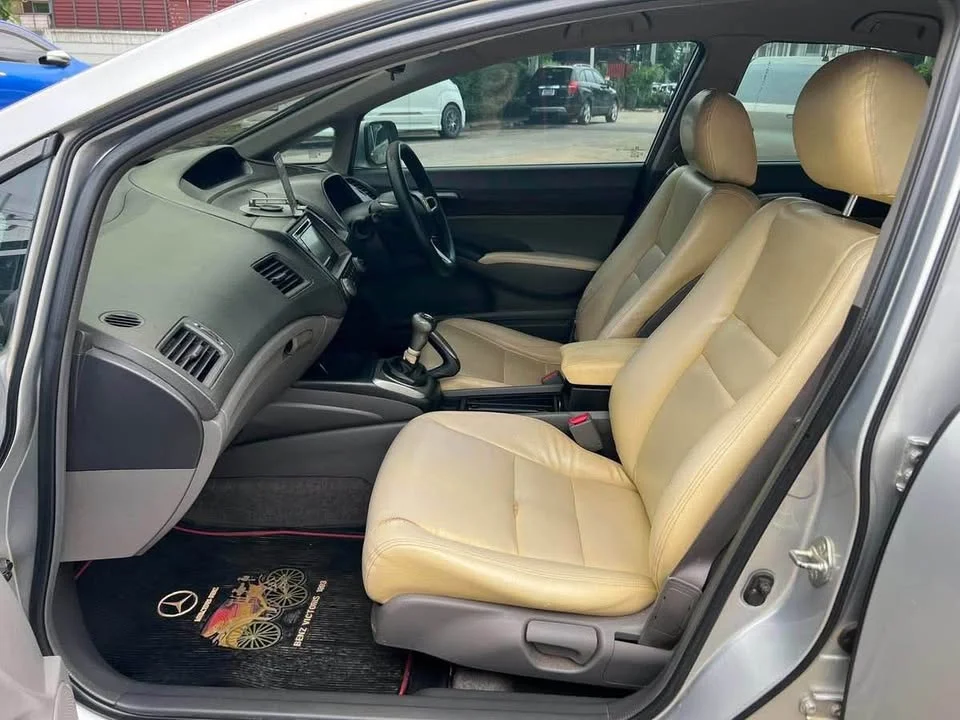 2009 Honda Civic VIII 2