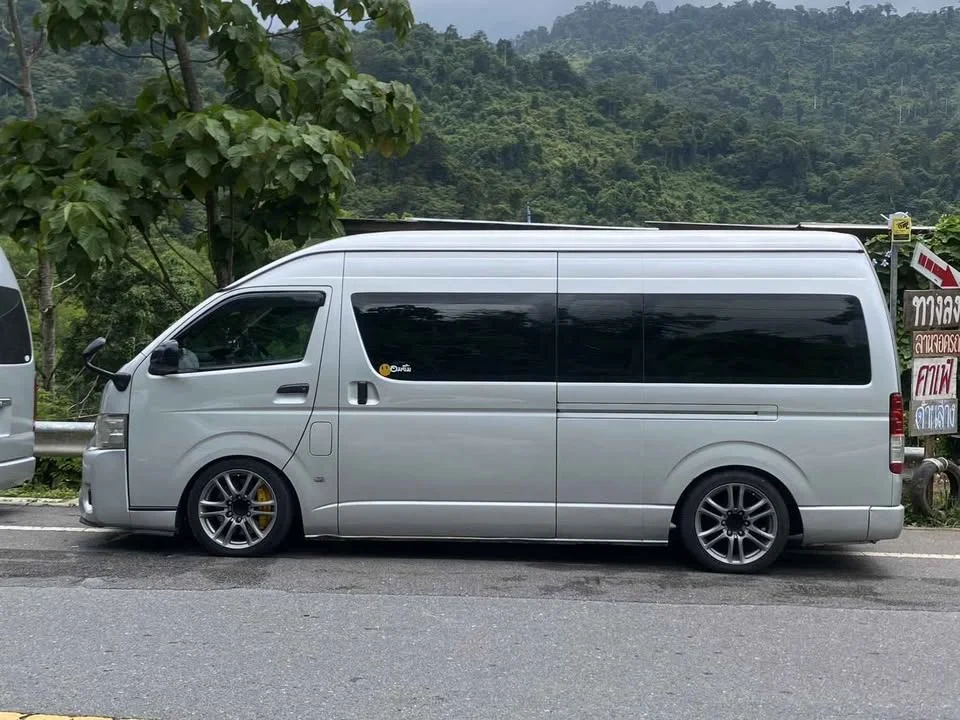 2006 Toyota Commuter V (H200) 3