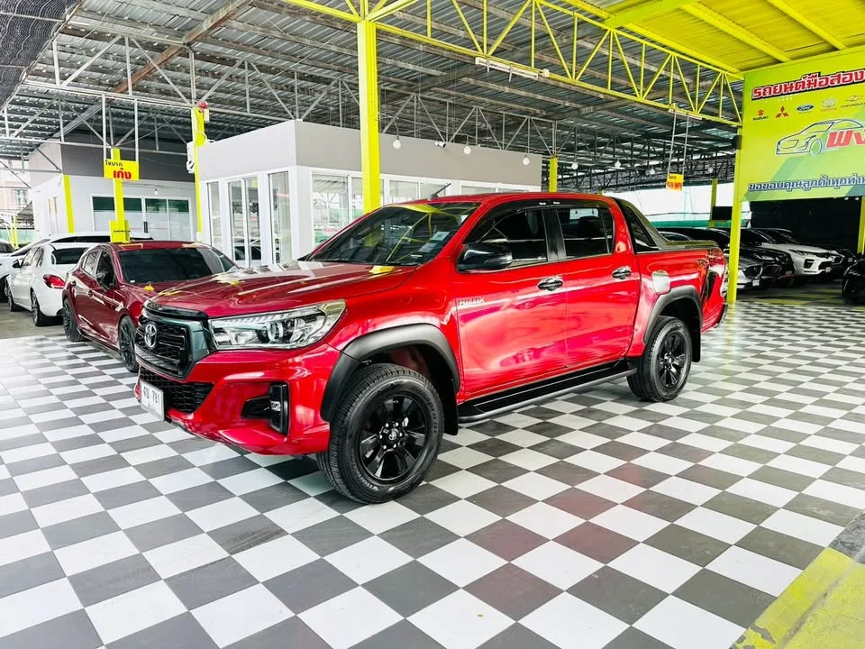2018 Toyota Hilux VIII 2