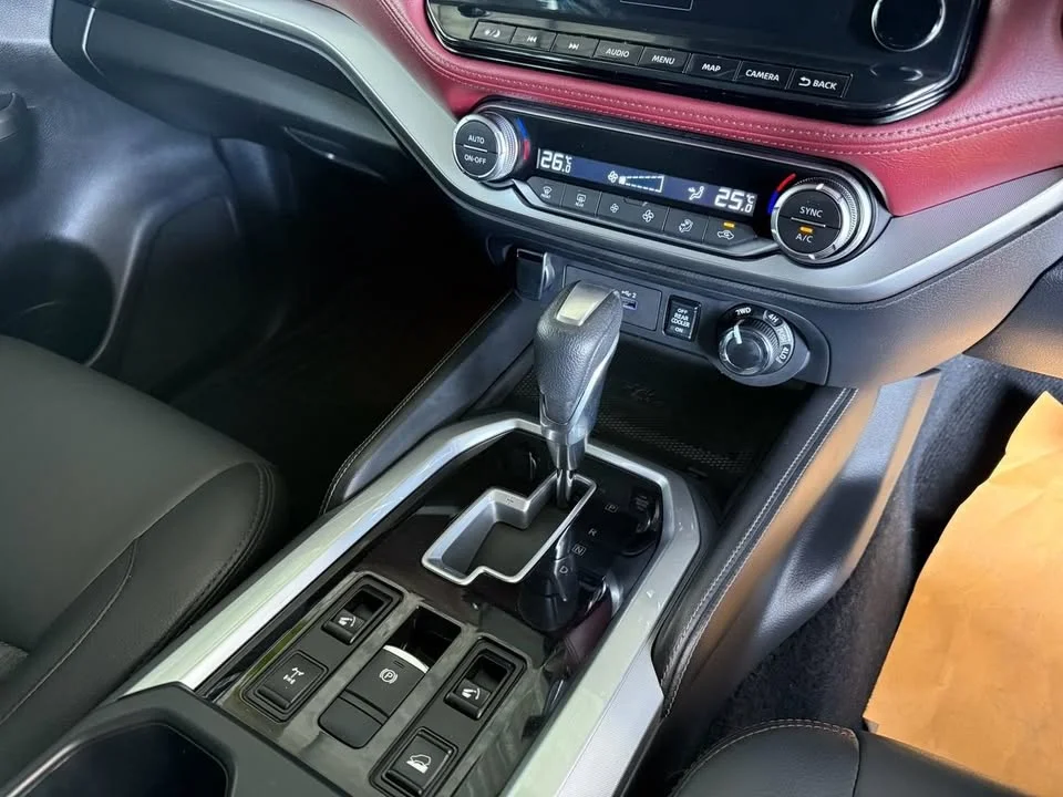 2022 Nissan Terra 3