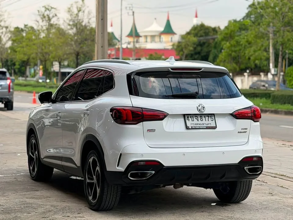 2022 MG HS 3