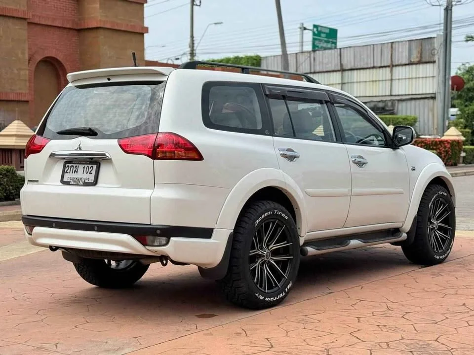 2013 Mitsubishi Pajero Sport II 3
