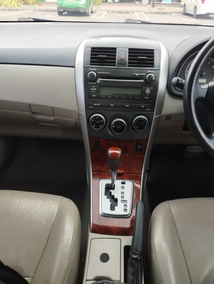 2012 Toyota Corolla Altis X (E140) 3