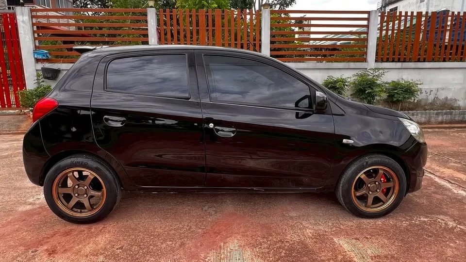 2012 Mitsubishi Mirage VI 2