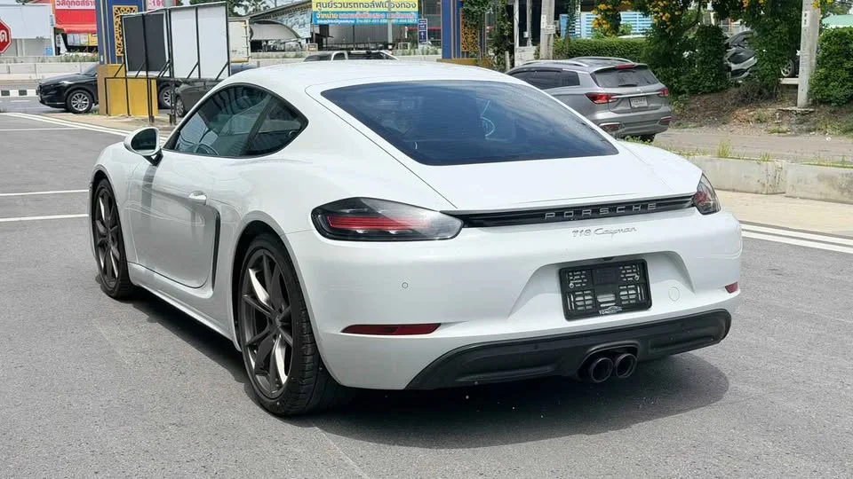 2018 Porsche 718 Boxster and Cayman IV 3