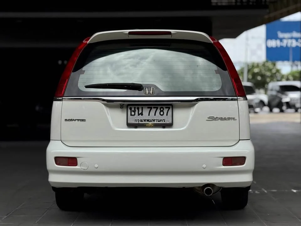 2004 Honda Stream I 2