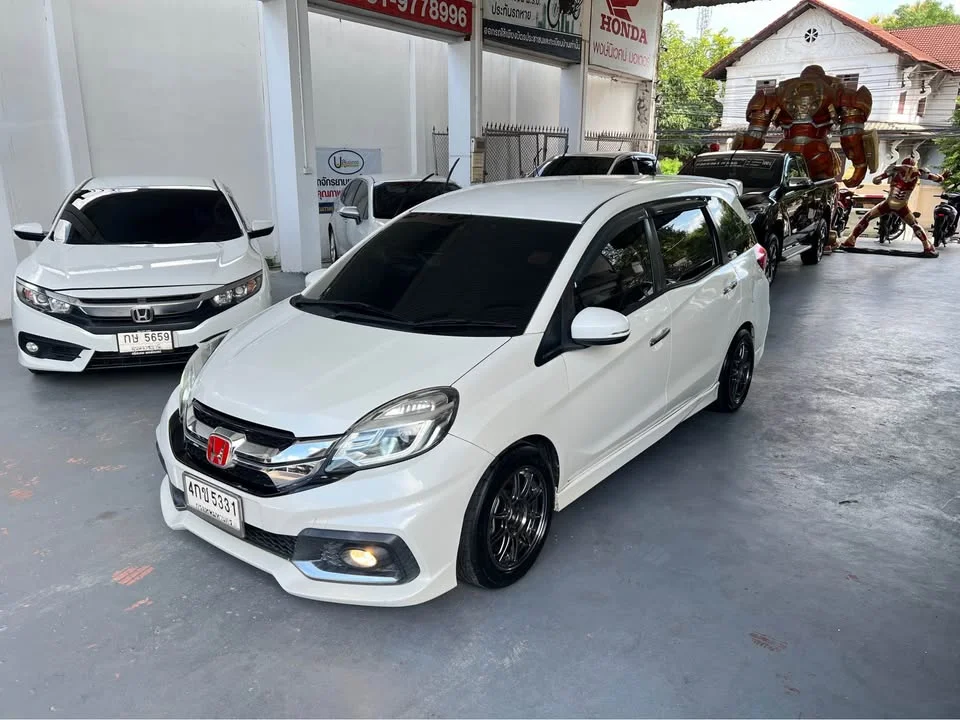 2015 Honda Mobilio II 3