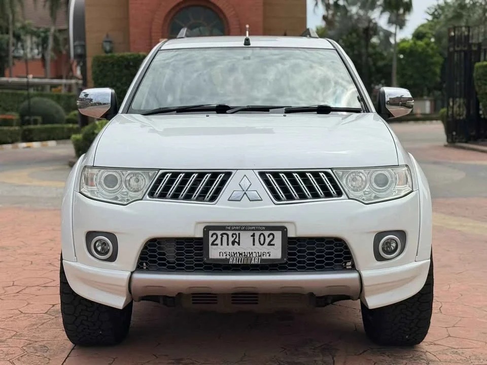 2013 Mitsubishi Pajero Sport II 3