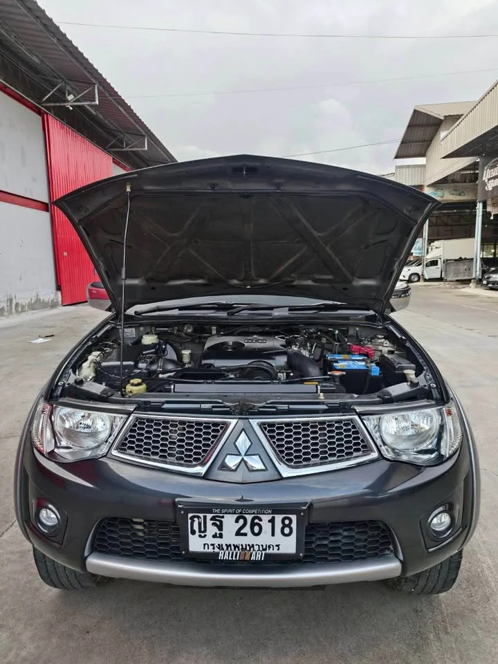 2011 Mitsubishi Triton IV 3
