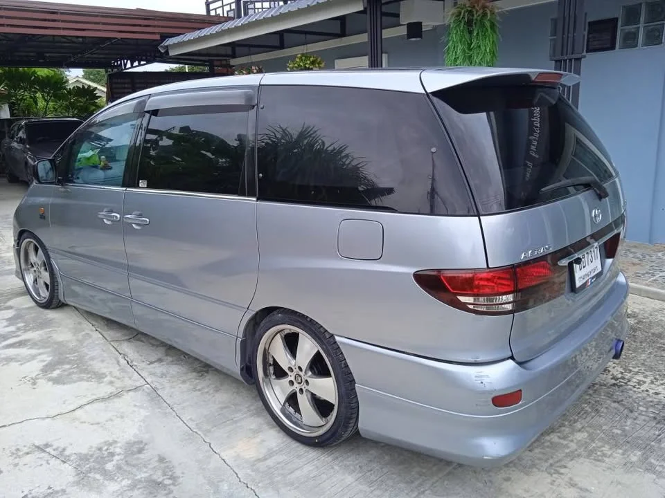 2001 Toyota Estima II 3