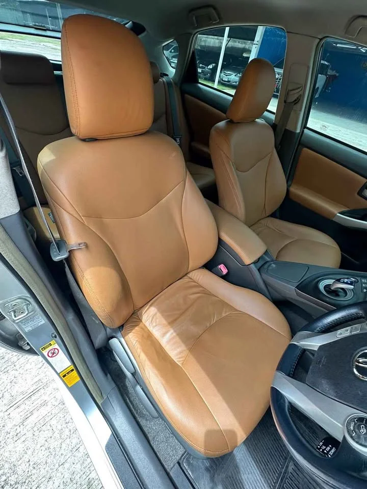 2011 Toyota Prius III 2