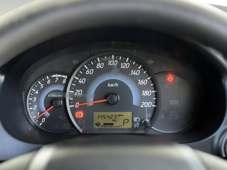 2014 Mitsubishi Mirage VI 2