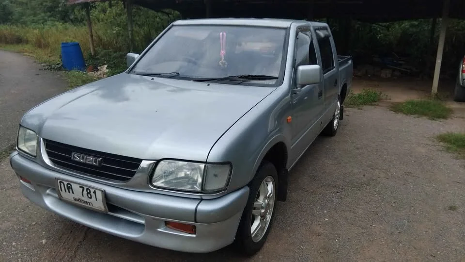 2001 Isuzu Faster Dragon Eyes III 2