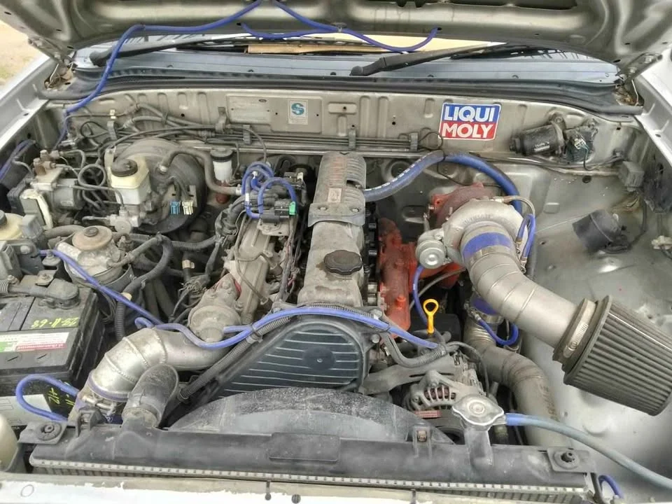 2003 Mazda 2500 Fighter V 2