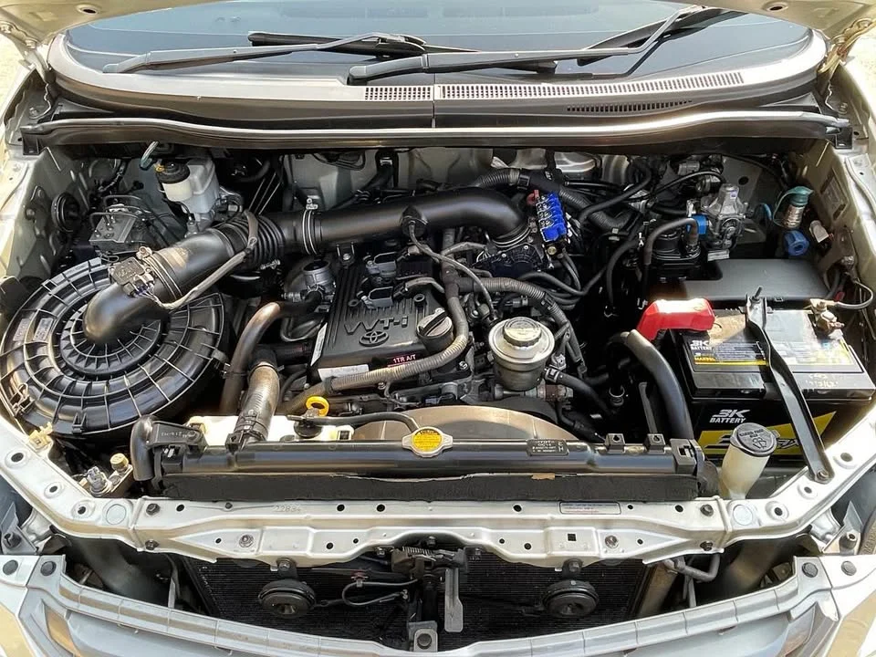 2013 Toyota Innova I 2