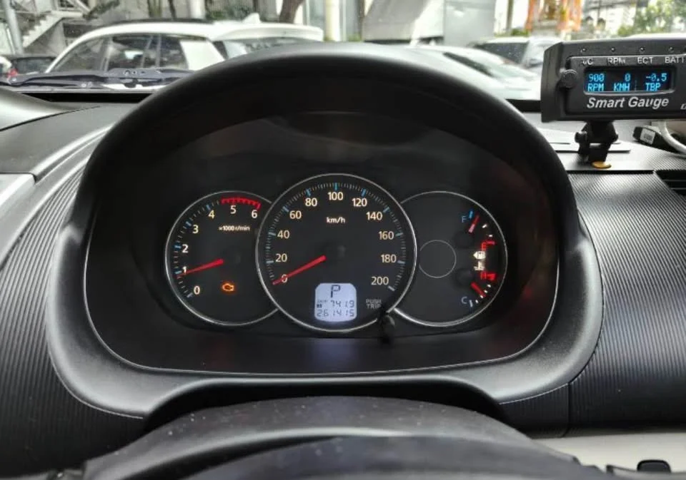 2012 Mitsubishi Pajero Sport II 2