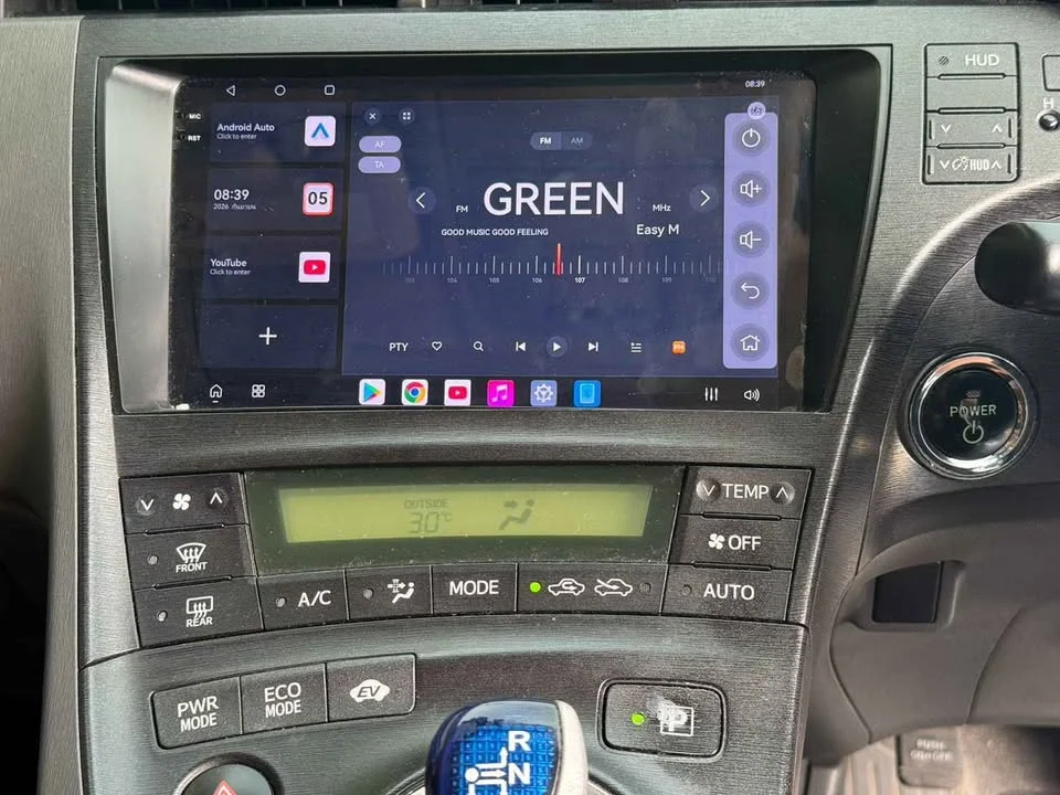 2011 Toyota Prius III 3