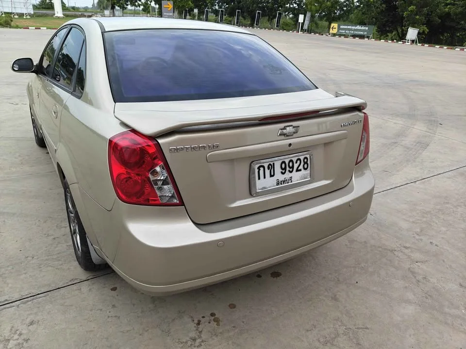 2004 Chevrolet Optra 2